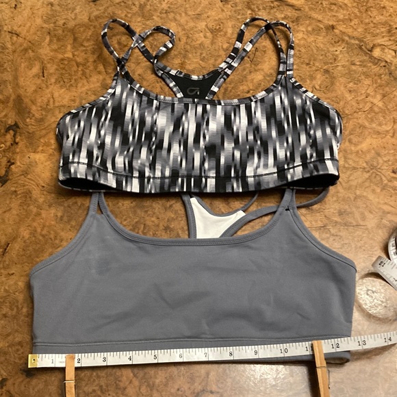 Reversible sport bras - Picture 2 of 3